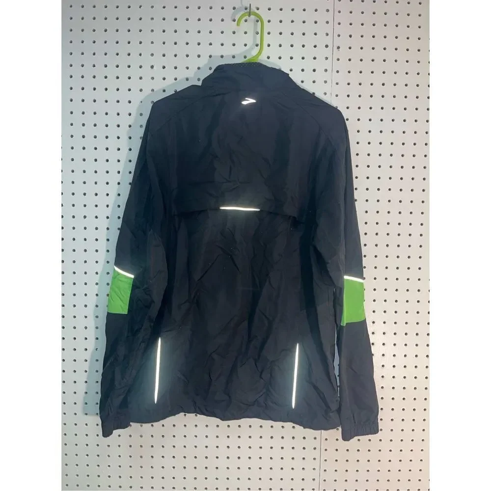 Brooks running jacket  - Picture 2 of 8